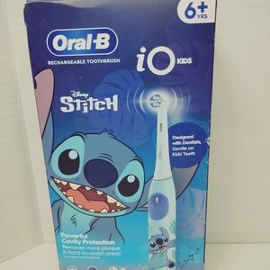 Oral-B Kids Electric Toothbrush with Stitch Design